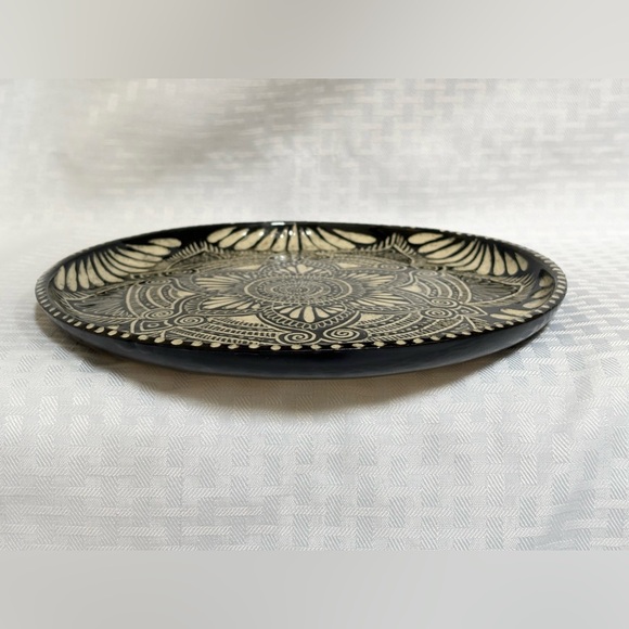 Hand Eye Heart Design Handcrafted and Signed Mandala Plate Ivory and Black - Picture 3 of 6